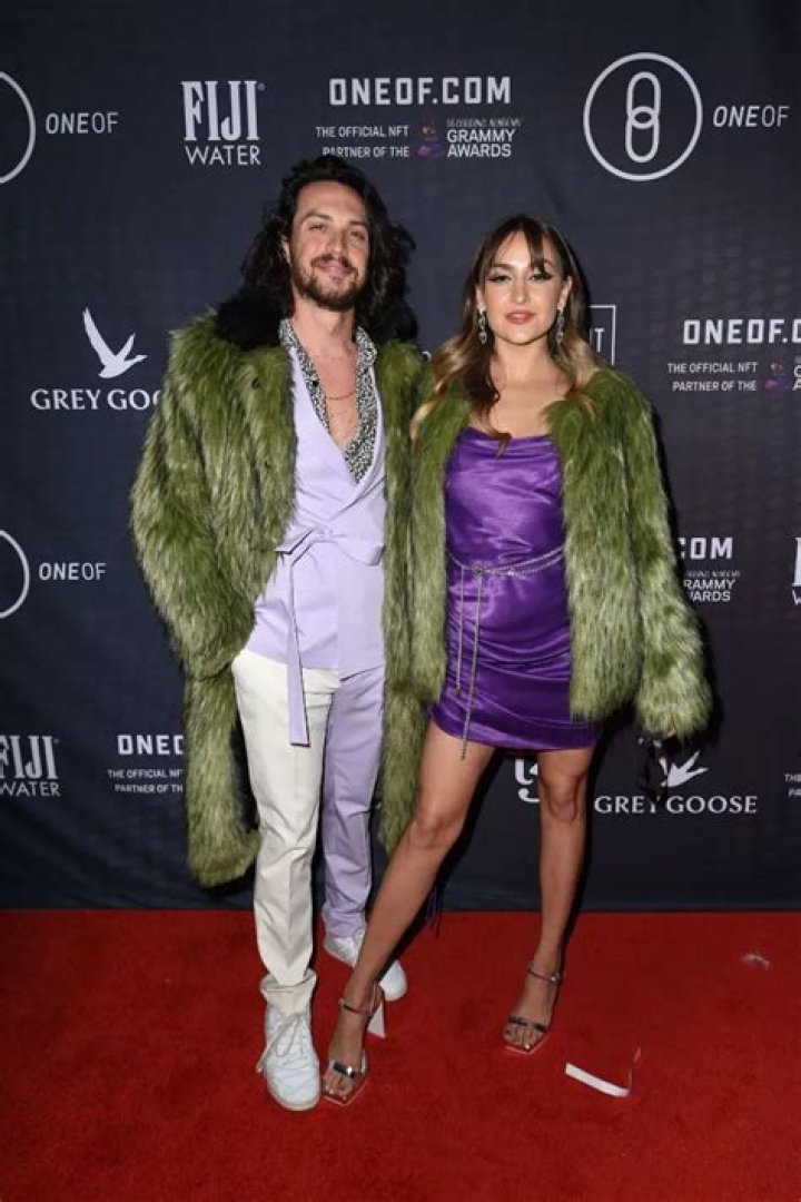 Unveiling The Life Of Alex Kinsey's Wife: A Journey Of Love And Support