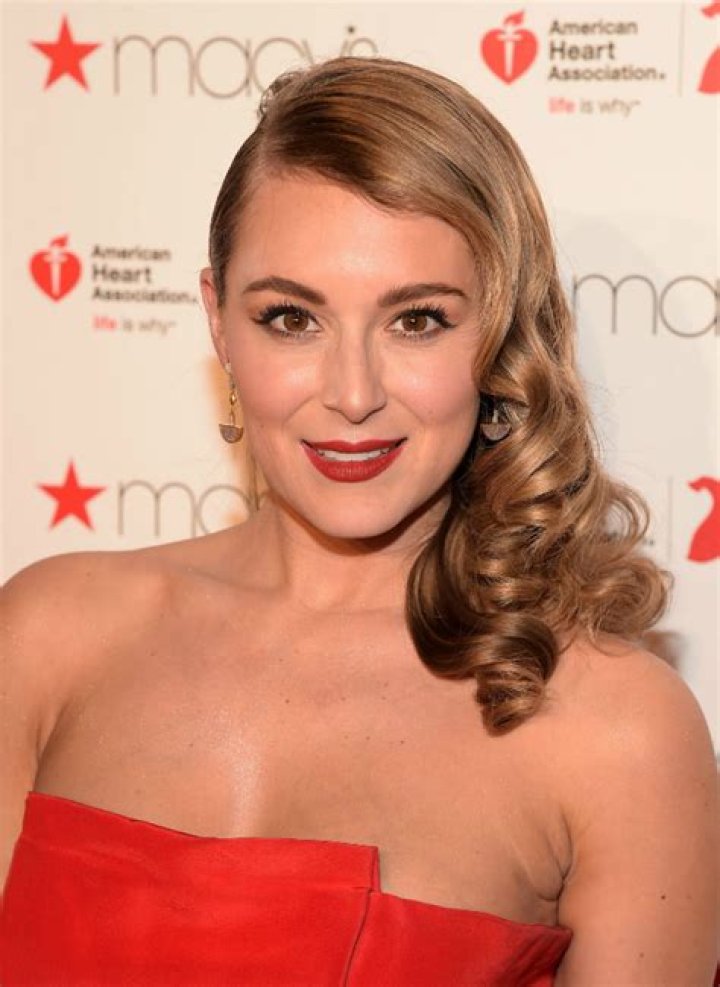 The Definitive Guide To Alexa Penavega: Wiki, Biography, And More