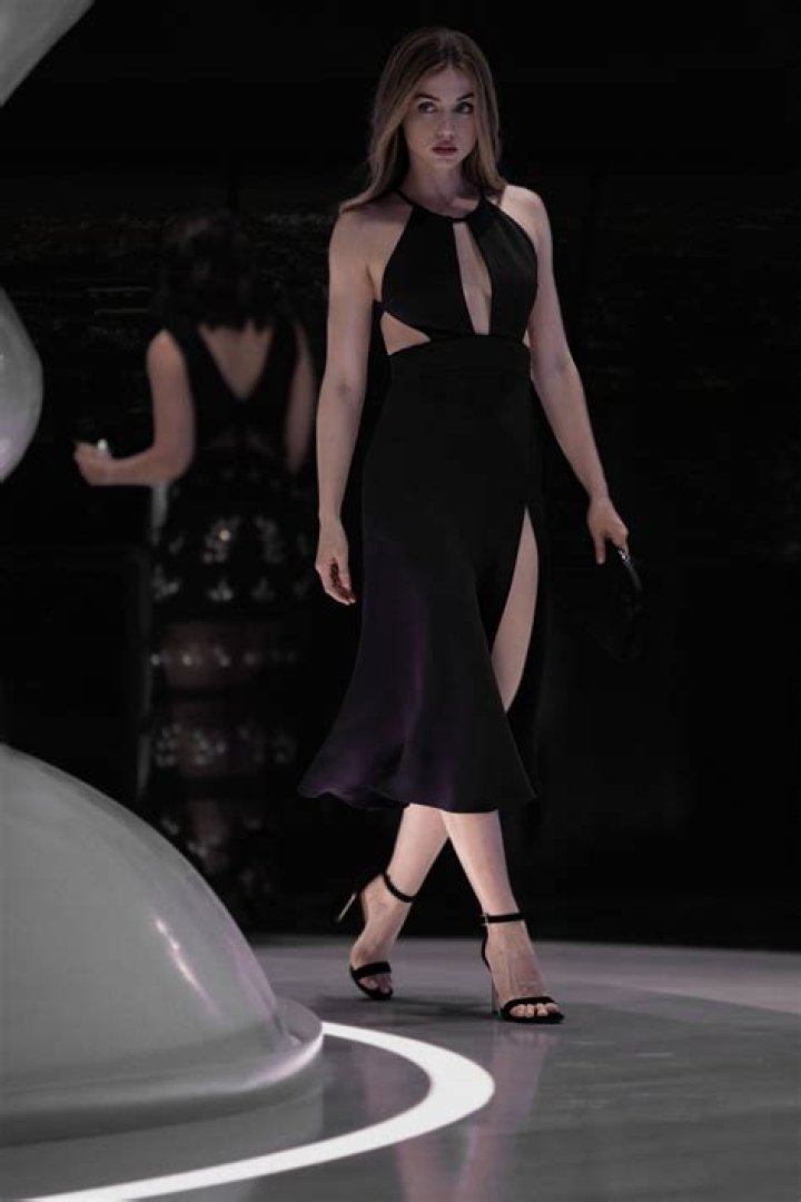 Ana De Armas: The Enigmatic Elegance Of The Ghosted Dress