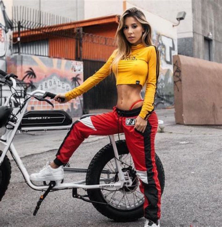 Ayla Woodruff: A Rising Star In The Social Media Sphere