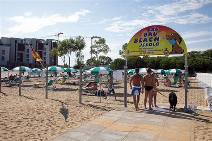 Discover Baubau Beach In Jesolo: Your Ultimate Beach Getaway