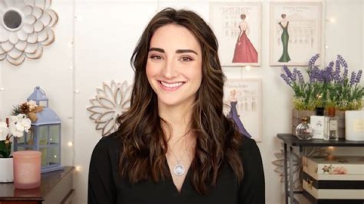 Unveiling Ben Shapiro's Sister: A Closer Look At Abigail Shapiro