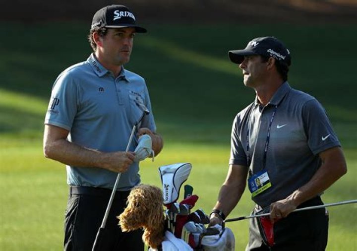 The Ultimate Caddie Guide: Chad Reynolds' Caddie Techniques