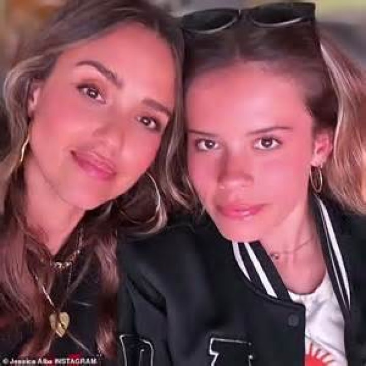 Unveiling The Family Tree: Does Jessica Alba Have Siblings?