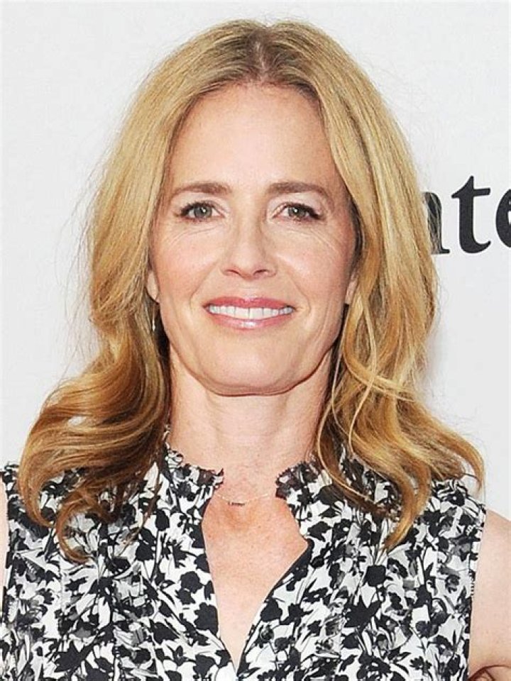 Unveiling Elisabeth Shue: A Journey Through Her Life And Career