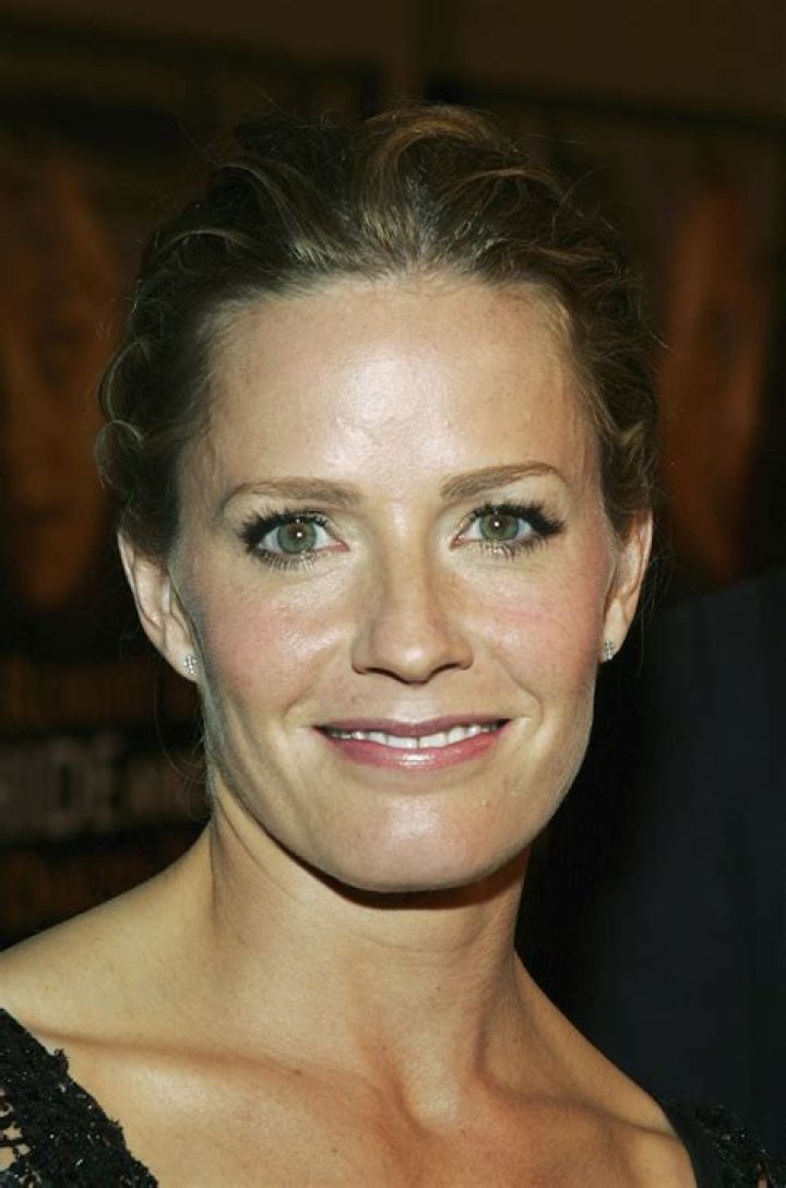 Unveiling The Many Facets Of Elizabeth Shue: A Journey Through Her Life And Career