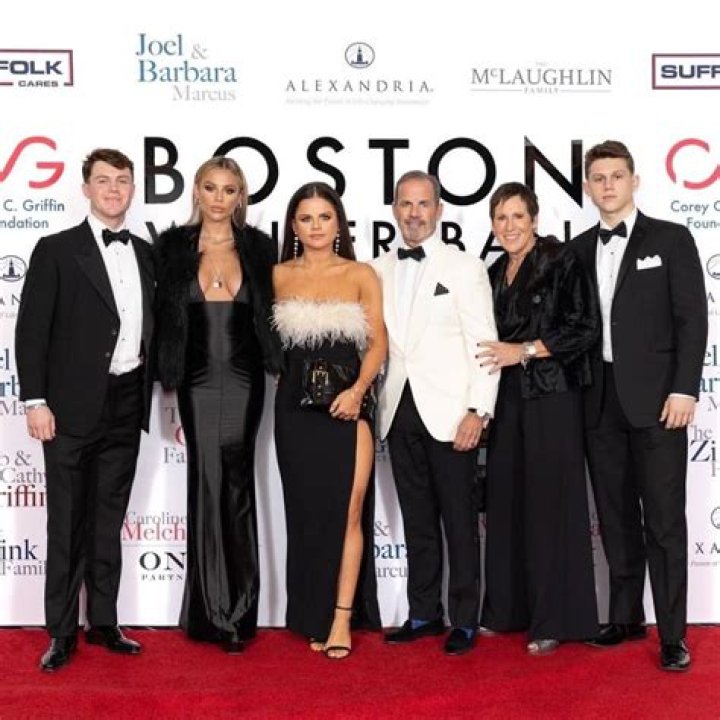 Unraveling The Mystery: Hallie Batchelder's Parents