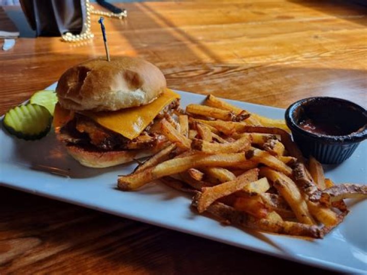 Unveiling The Sizzle: The Allure Of Heat Bar And Grill