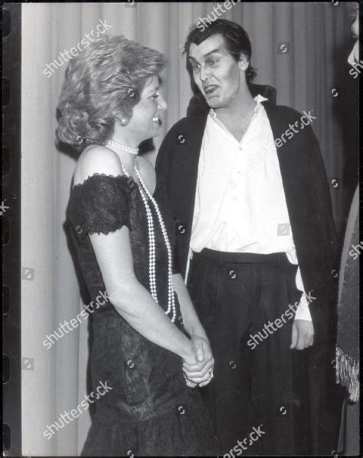 The Unbreakable Bond: Henry Herbert, 17th Earl Of Pembroke, And Diana