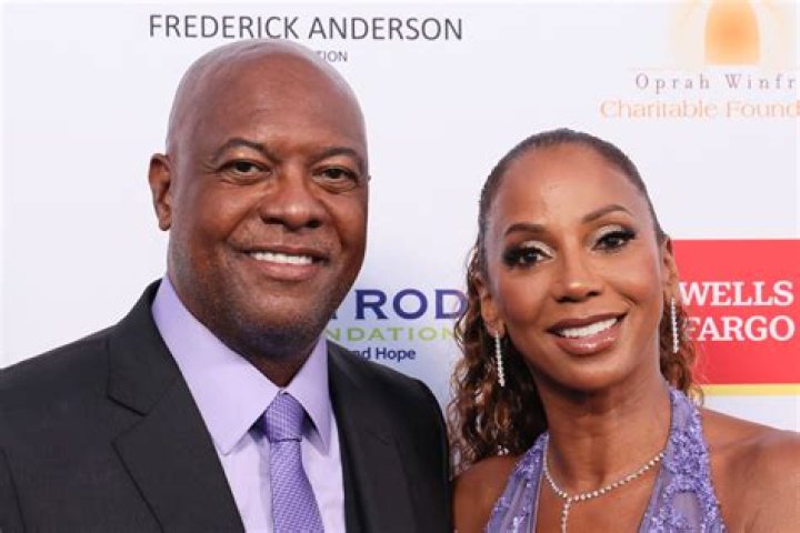 Exploring Holly Robinson Peete's Relationships: A Journey Of Love And Partnership