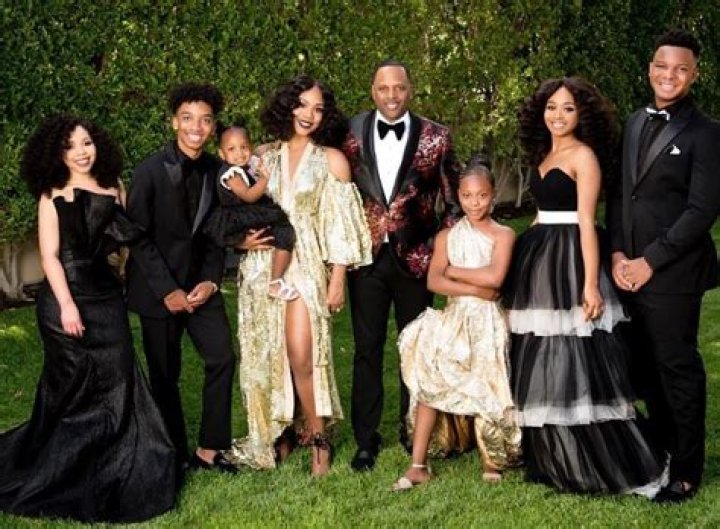 Unveiling The Family Life Of T.D. Jakes: How Many Children Does He Have?