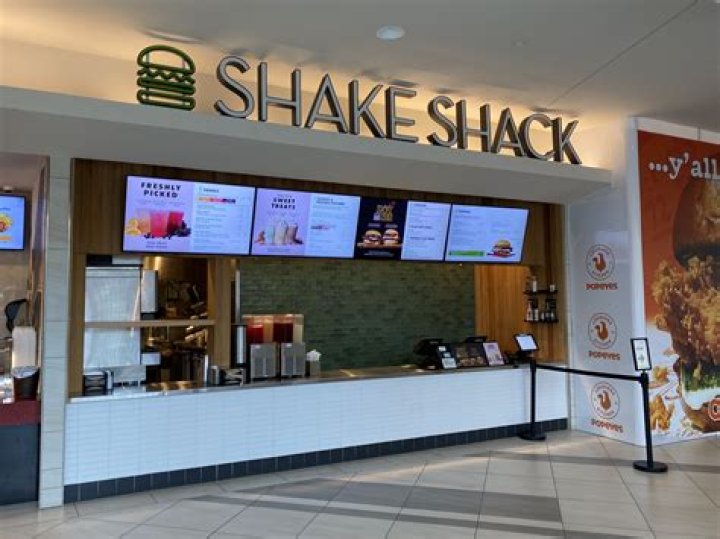 How Young Can You Be To Work At Shake Shack: A Guide To Age Requirements