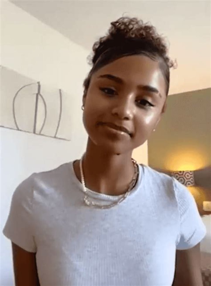 Unraveling The Mystery: How Tall Is Tyla?