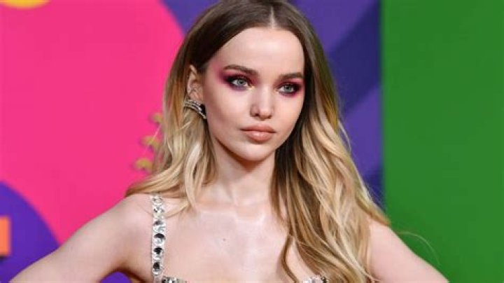 Unveiling Dove Cameron's Relationship Status: Is She In A Relationship?