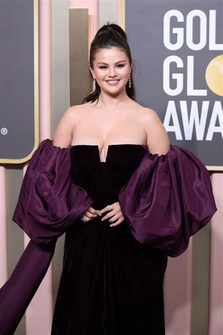 Is Selena Gomez Reportedly Expecting: Uncovering The Truth