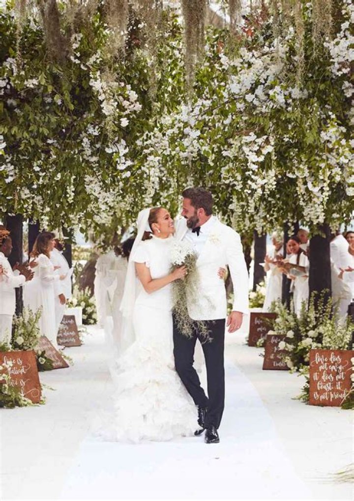 Love Rekindled: The Story Of Jennifer Garner And Ben Affleck's Wedding