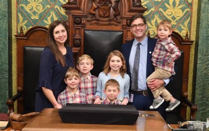 Discovering The Life Of Joshua Fink And His Children