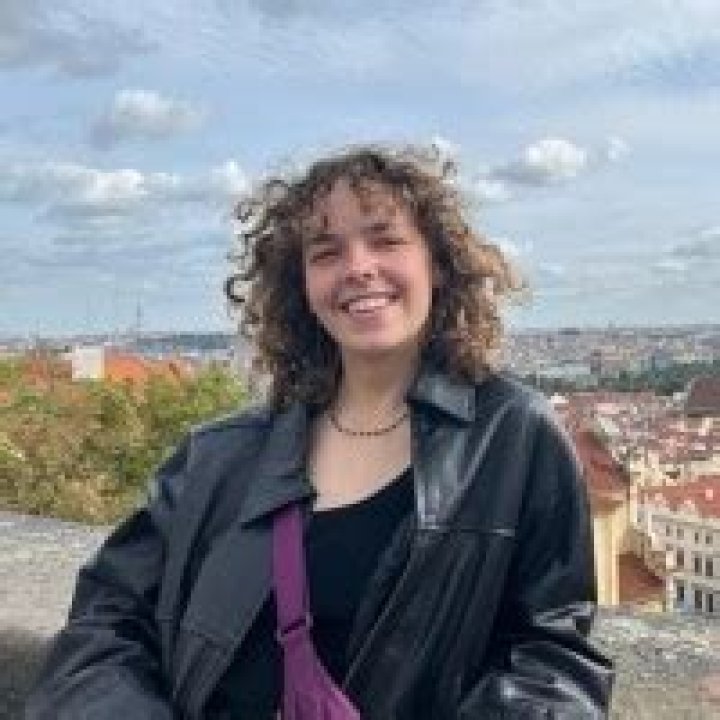 Unveiling The Life Of Julia Zabka: A Multifaceted Talent