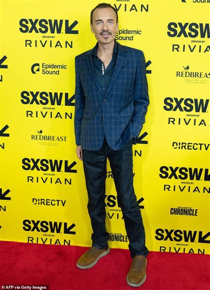 Unraveling The Mystery: Julian McMahon's Illness