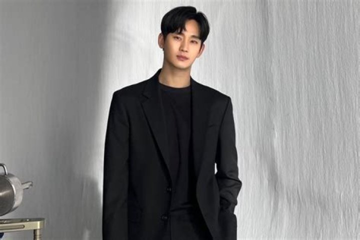 Discovering Kim Soo Hyun's Height In Feet: A Closer Look At The Star
