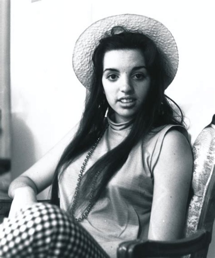 Unveiling The Vibrant Spirit Of Liza Minnelli In Her Youth