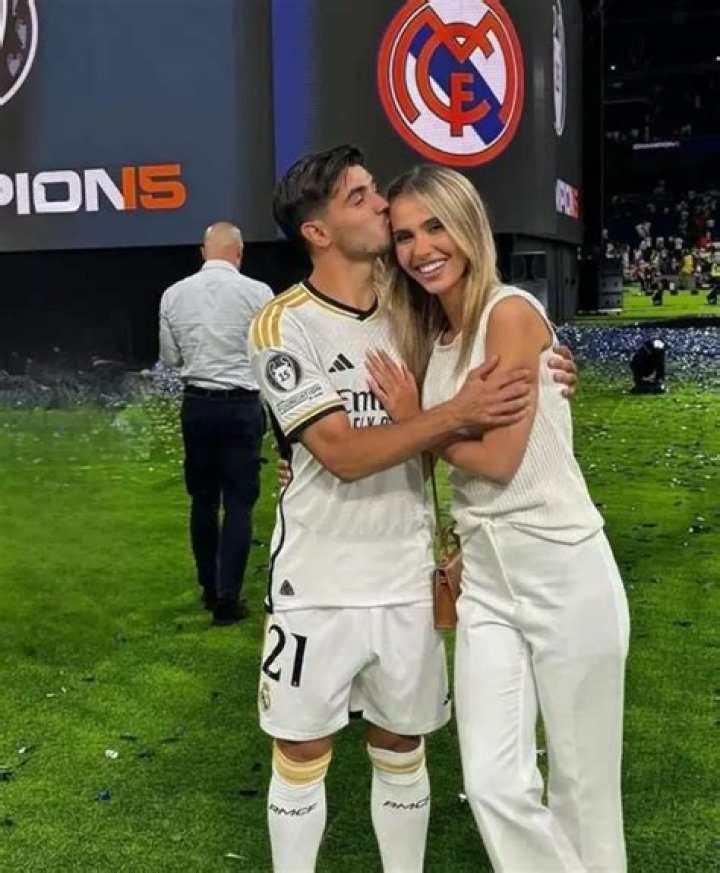 Unveiling The Life Of Luz Mendez: A Journey Through Art And Identity