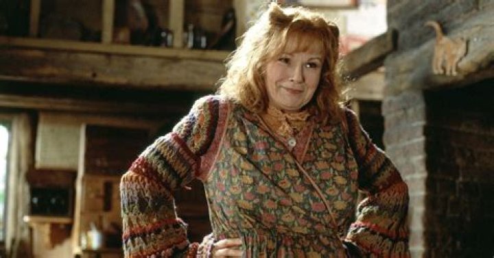 Mrs. Weasley: The Heart Of The Wizarding World