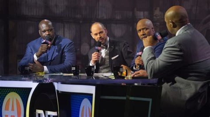 Voices Of The Game: Exploring The World Of NBA Sports Announcers