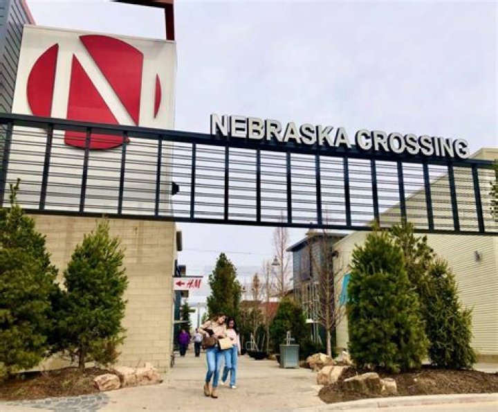 Unlock Holiday Shopping Savings: Nebraska Crossing Holiday Hours