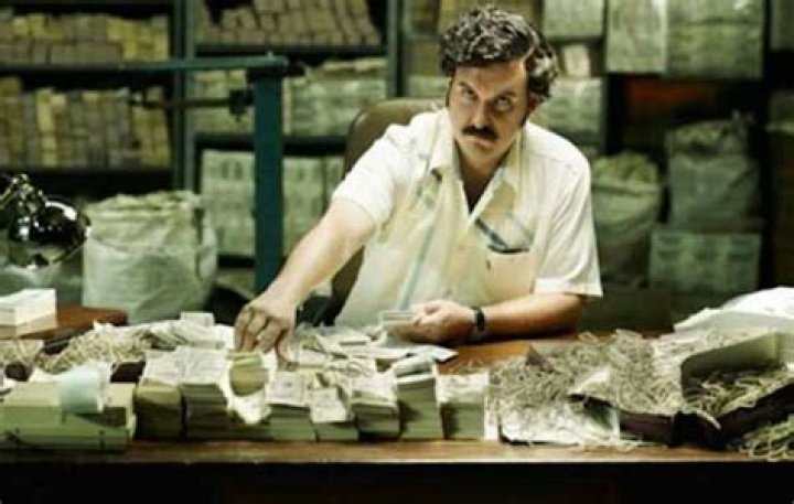 Pablo Escobar: The Daily Earnings Of A Notorious Drug Lord