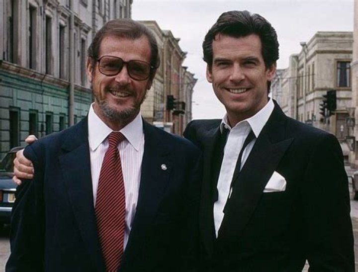 Pierce Brosnan's Height In Feet: The Tall Tale Of A Hollywood Icon