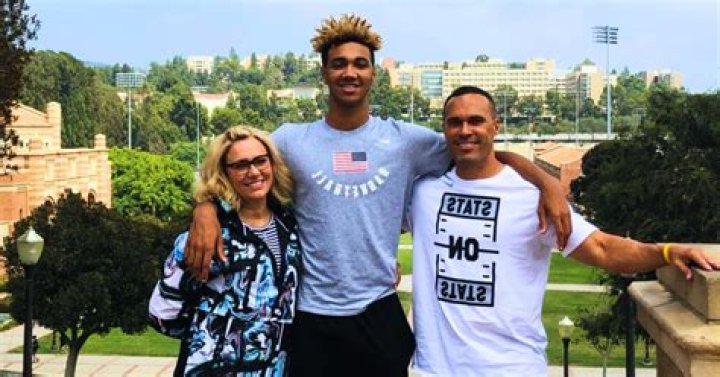 Discover The Background: RJ Davis's Parents Unveiled