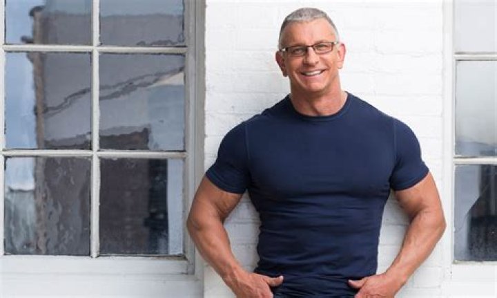 Unveiling The Culinary Mastery Of Robert Irvine