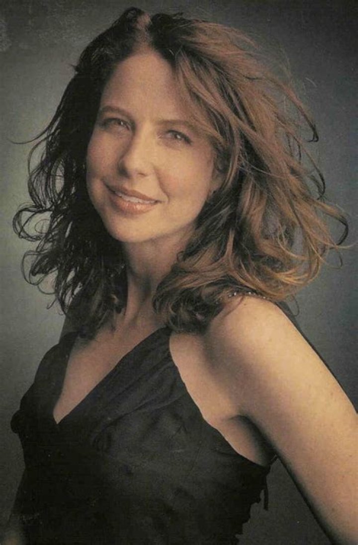 Exploring The Life And Career Of Robin Weigert
