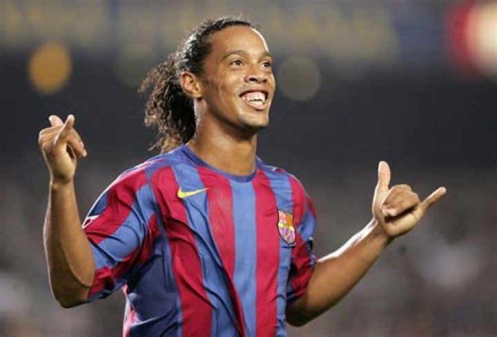Unveiling The Magic Of Ronaldinho Gaúcho: A Football Legend