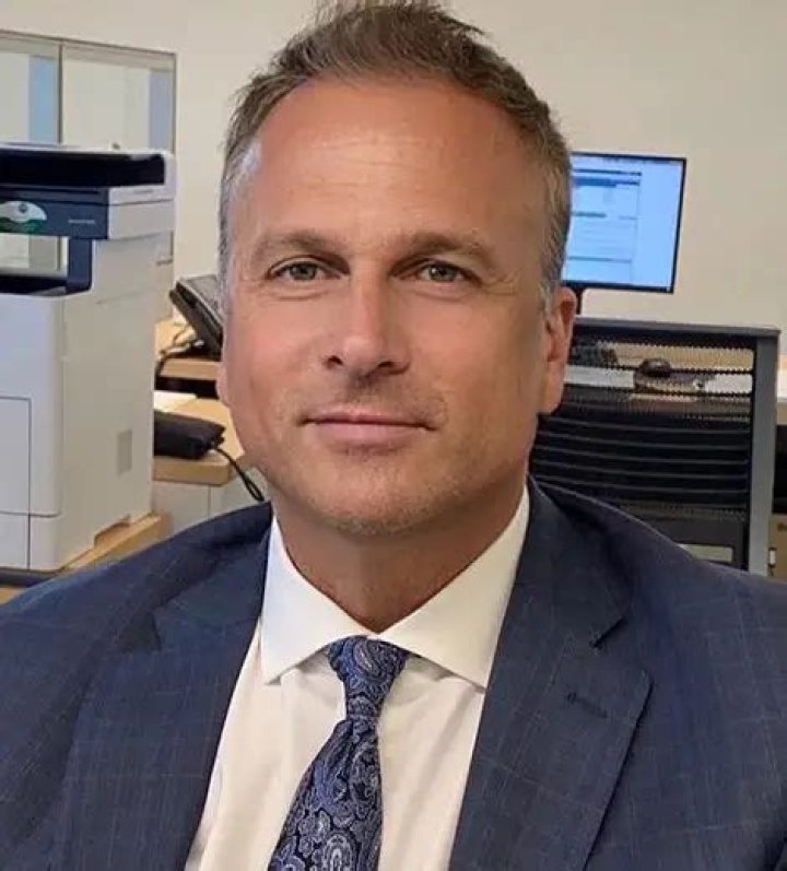 Simon Barney Age: How Old Is The Celebrated Artist?