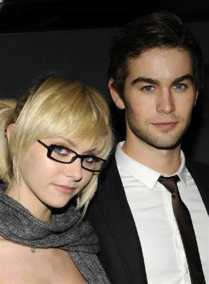 Unveiling Taylor Momsen's Romantic Life: Who Is Her Boyfriend?