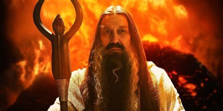 Unveiling The Height Of Ciarán Hinds: A Closer Look