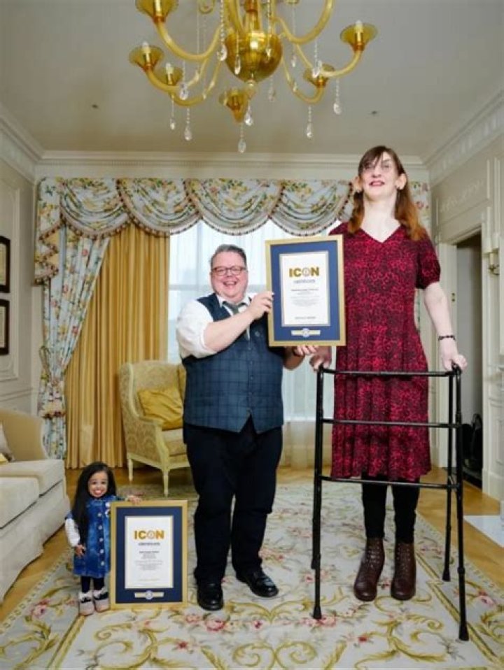 Unveiling The World's Tiniest Stature: The Shortest Woman On The Planet