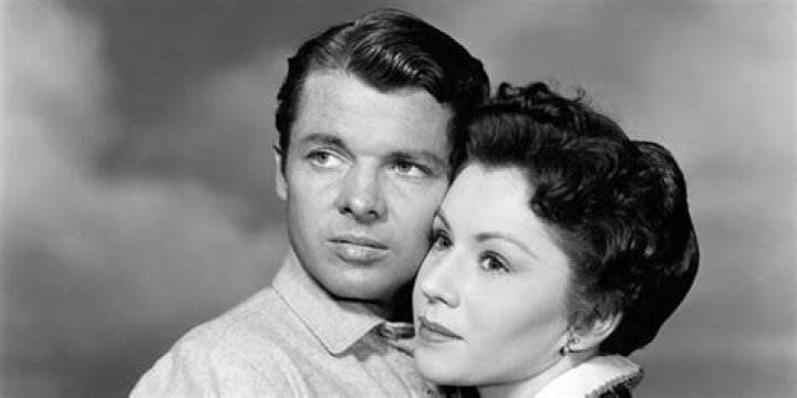 Unraveling The Roots: Where Was Audie Murphy Born?