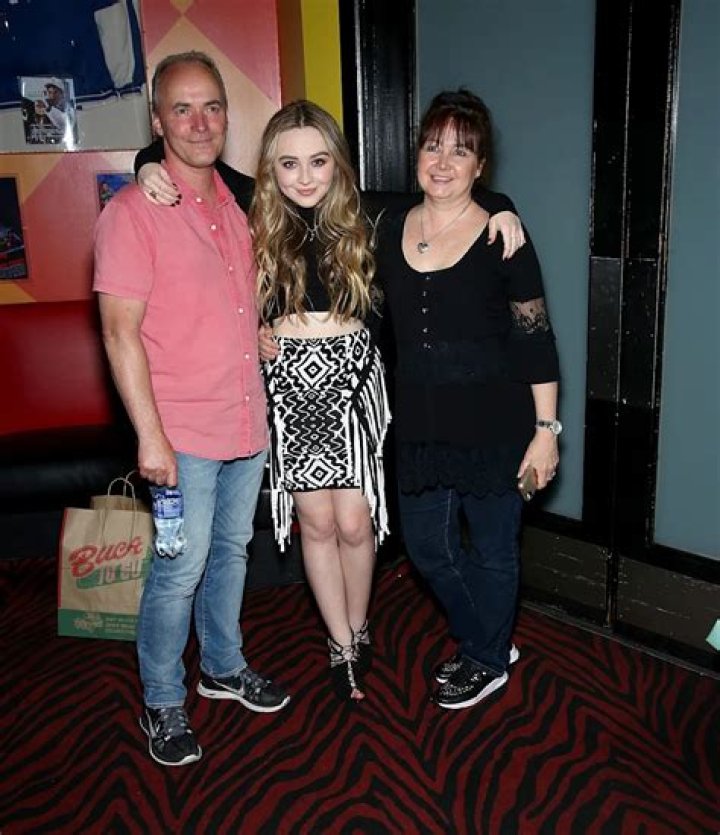 Who's Sabrina Carpenter's Lineage? A Look Into Her Parents' Identity