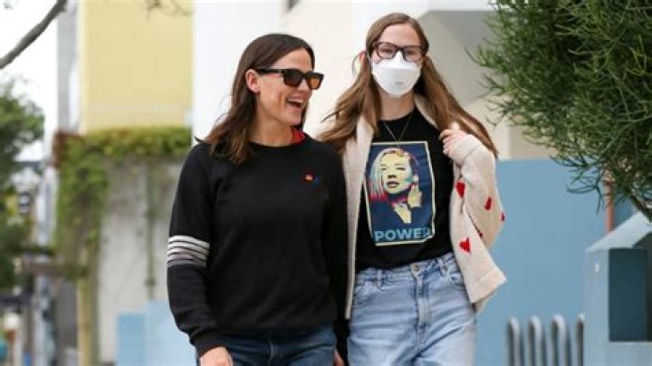 Why Violet Affleck Is Always Masked: Uncovering The Mystery